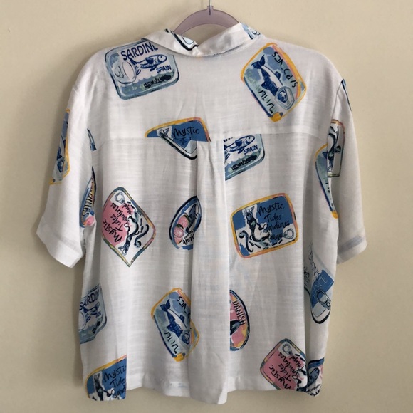 Jane & Delancey Women’s Button- Down Shirt Blouse in a SARDINE print - Picture 9 of 10